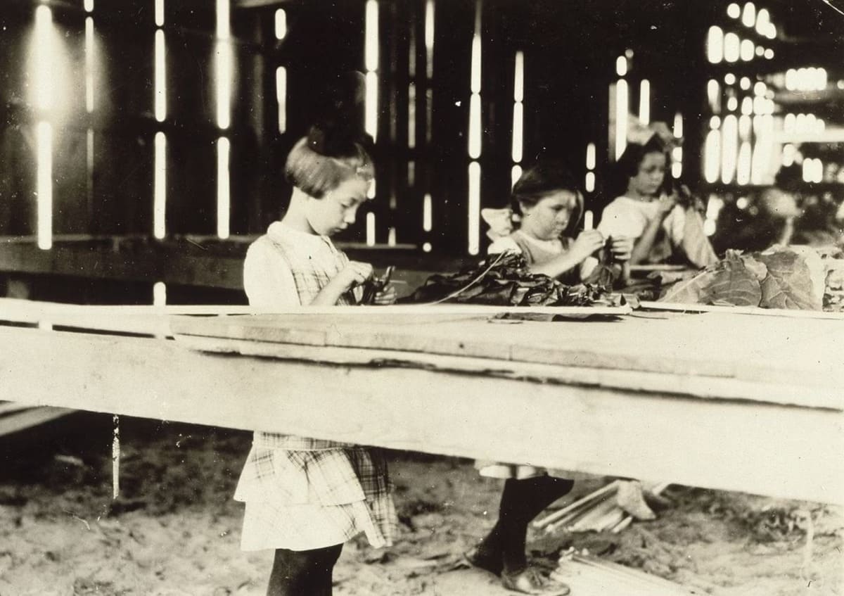 Criança numa Fábrica de Tabaco, de Lewis Hine